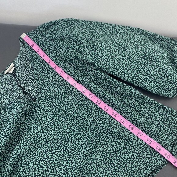 A New Day Women's Puff Sleeve Cropped Blouse Size S Green Black V Neck Leaf - Picture 8 of 9